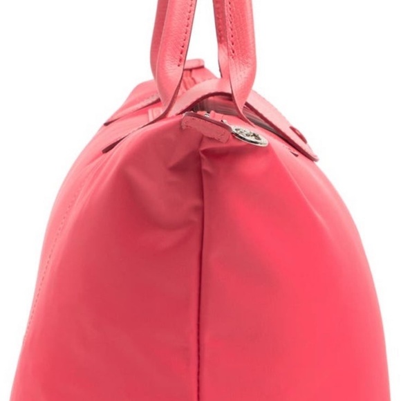 Longchamp top handle short handle tote
Grenade
L1623619P35 - Picture 5 of 12